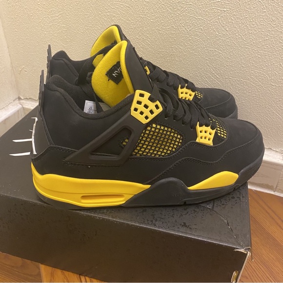 Air Jordan Retro Black and Yellow Shoes Men Women sneakers